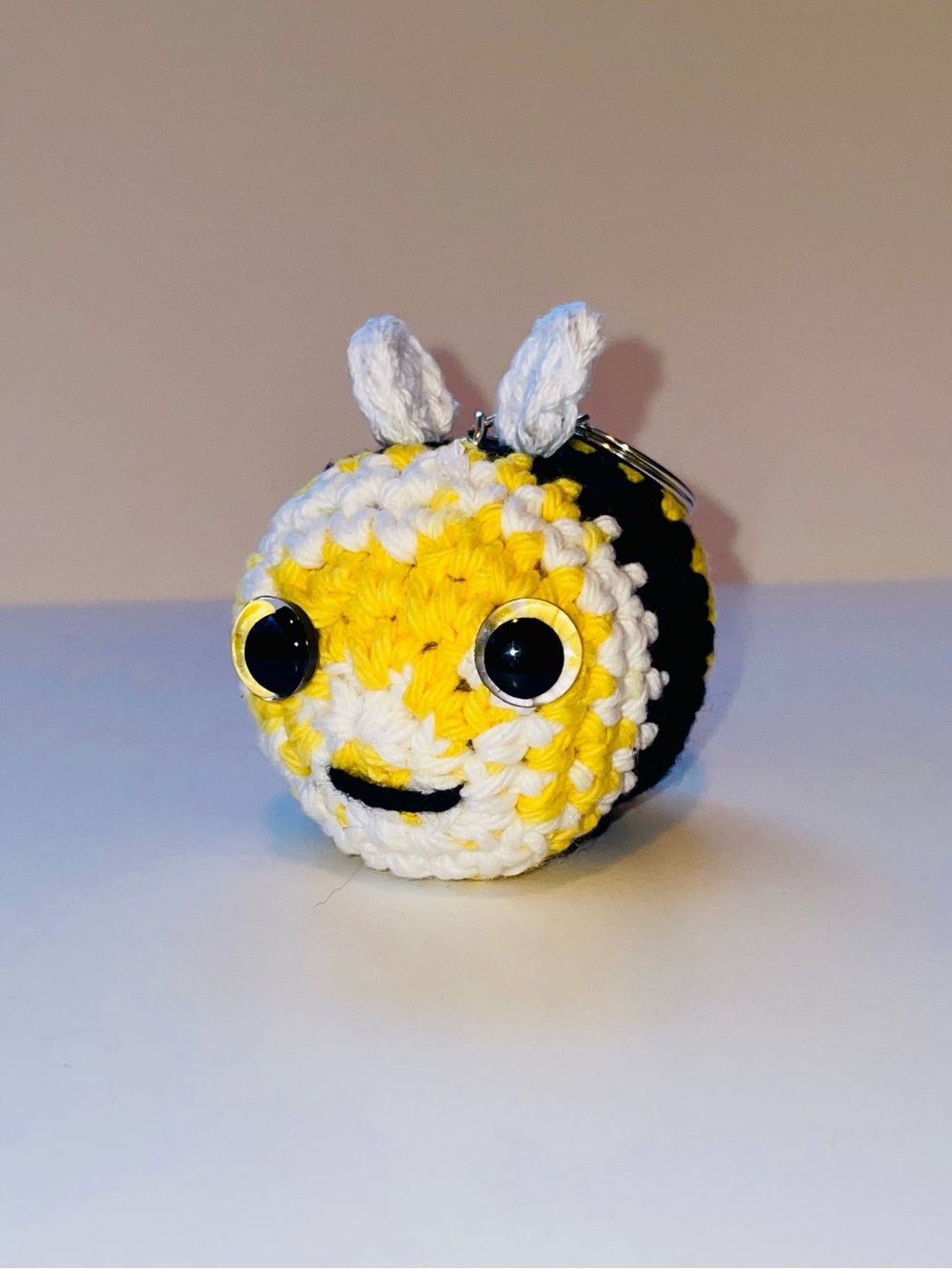 Handmade Yellow & Black mini Bee Plush Keychain - Picture 5 of 11